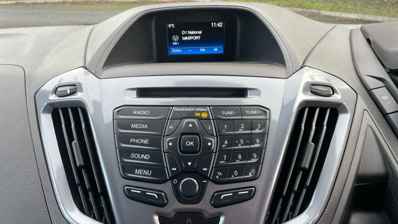 Ford Transit Custom 270 Swb Diesel Fwd 2.0 TDCi 130ps Low Roof Limited Van